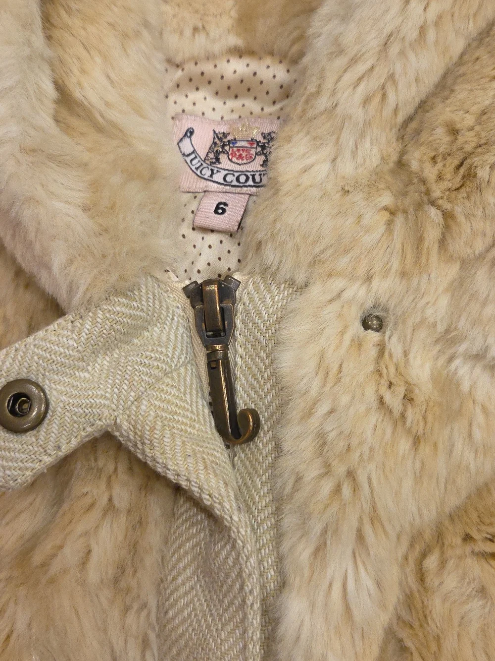 Juicy Couture Plush Faux Fur Coat Size 6